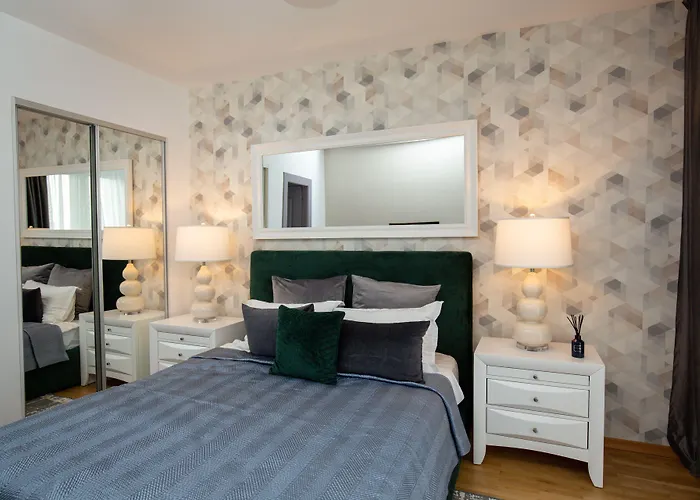 Metropole Royal Ateneum Апартаменти *