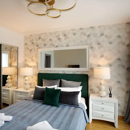 Apartament Metropole Royal Ateneum Bucureşti